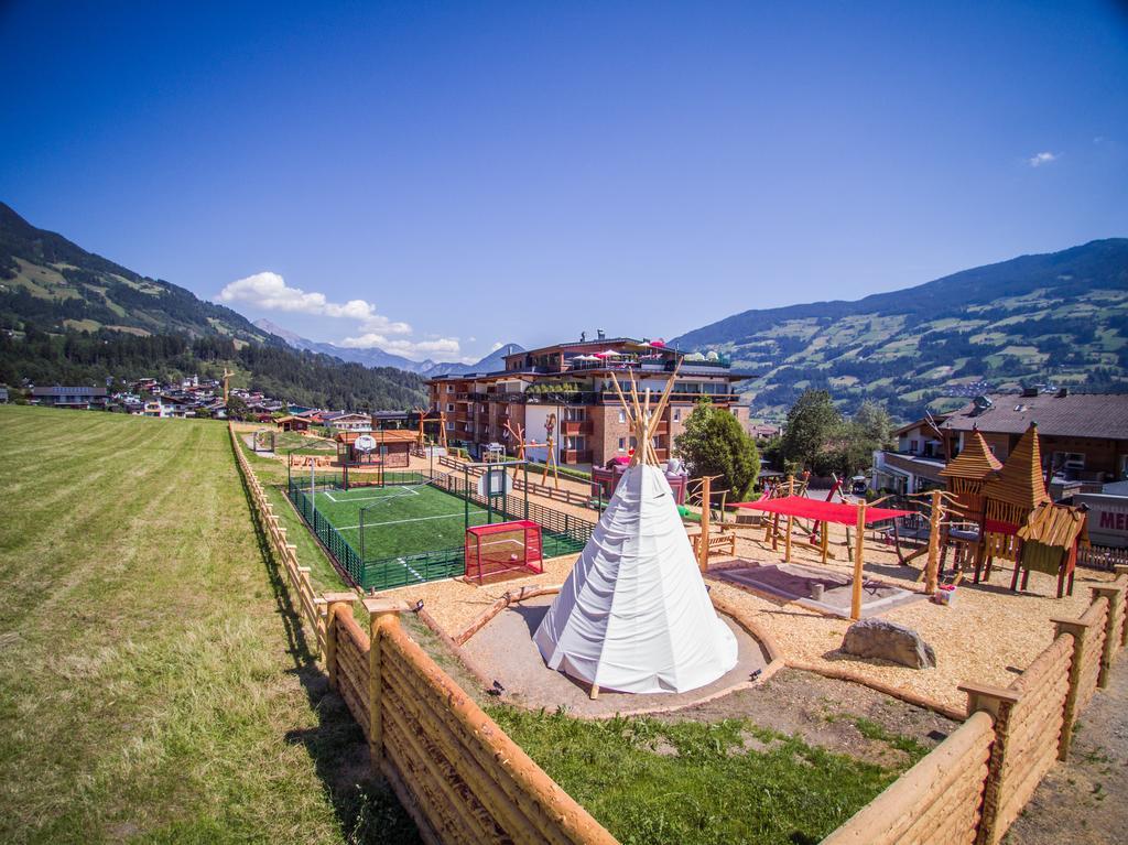 فغن Alpina Zillertal . Family Lifestyle Kinderhotel المظهر الخارجي الصورة